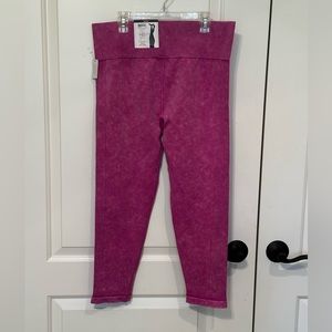 NWT Seamless Leggings High-Rise Cropped Color Pink Size XXL (19)